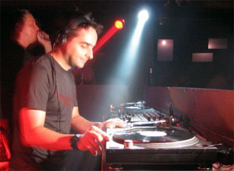 Dj Jonathan and Mc My-T