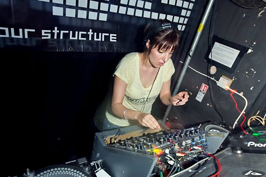 DJ Mantra